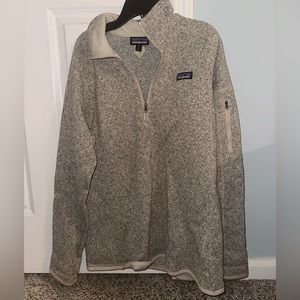Womens Patagonia quarter zip!